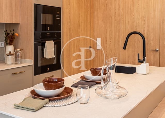 3 soveværelse Lejlighed til salg i El Viso, Madrid by - € 1.140.000 (Ref: 10043074)