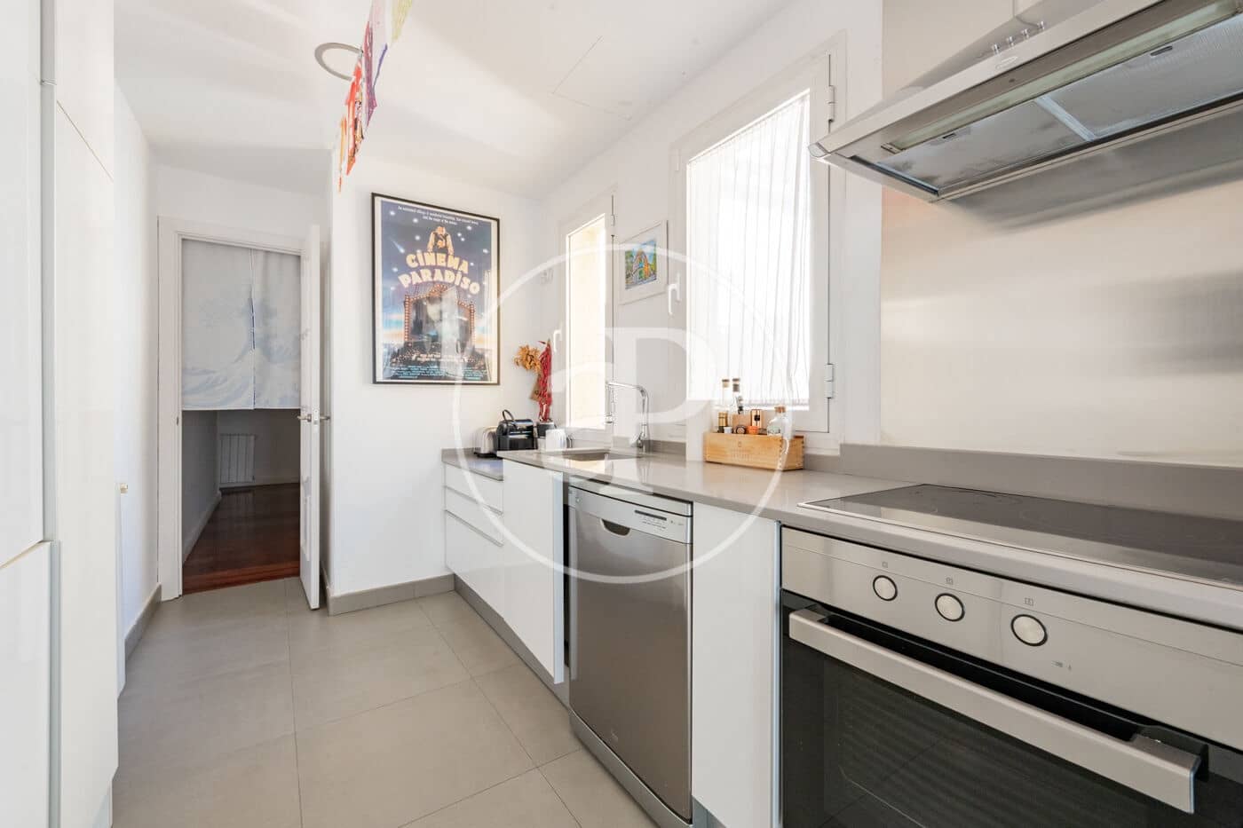 2 bedroom Apartment for rent in Madrid city - € 5,500 (Ref: 10044861)