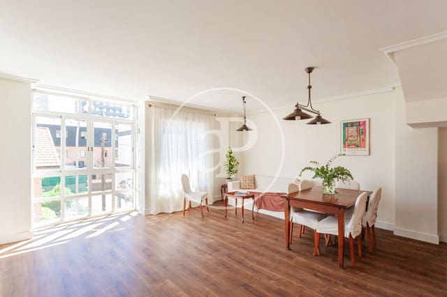4 Zimmer Apartment zu verkaufen in Canillas, Madrid Stadt mit Pool - 890.000 € (Ref: 10044863)