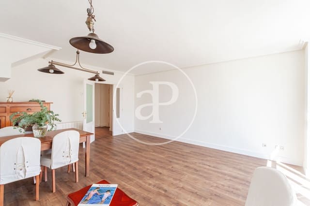 4 Zimmer Apartment zu verkaufen in Canillas, Madrid Stadt mit Pool - 890.000 € (Ref: 10044863)