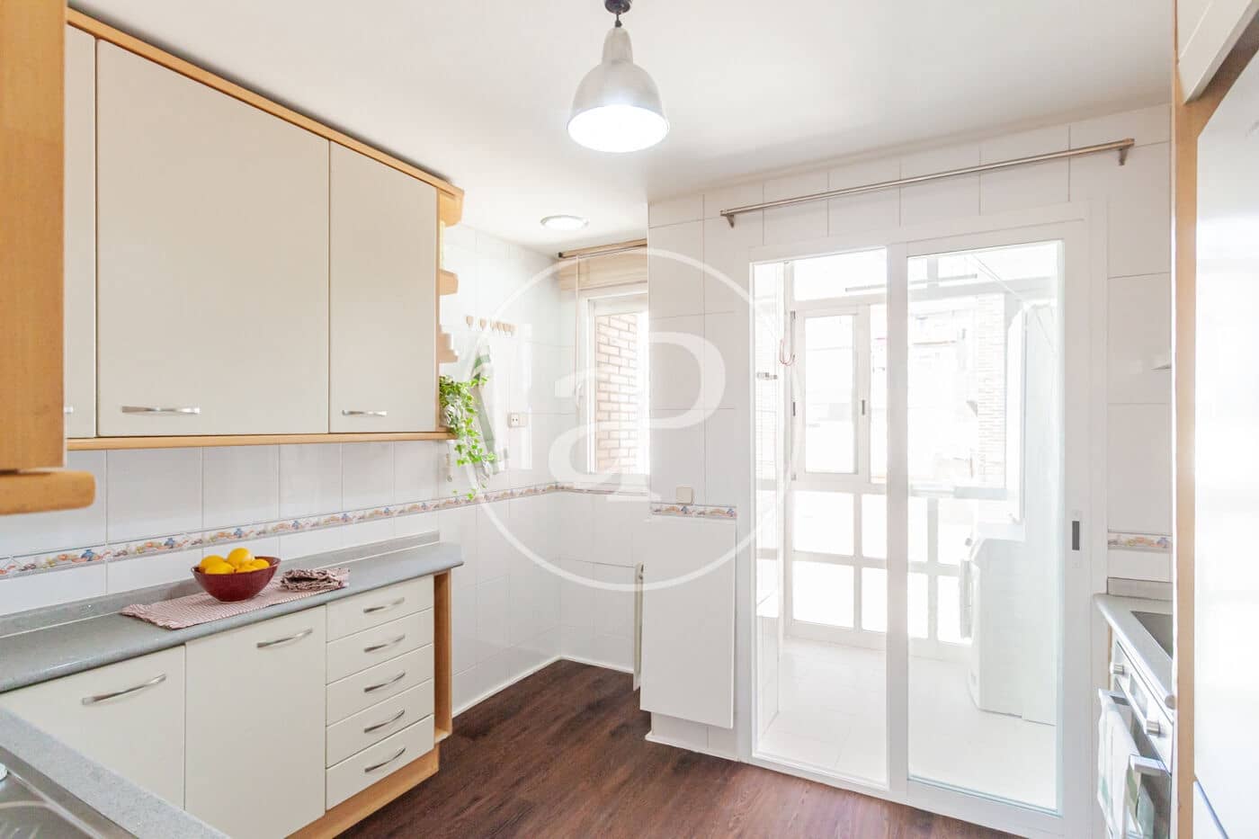 4 Zimmer Apartment zu verkaufen in Madrid Stadt mit Pool - 890.000 € (Ref: 10044863)