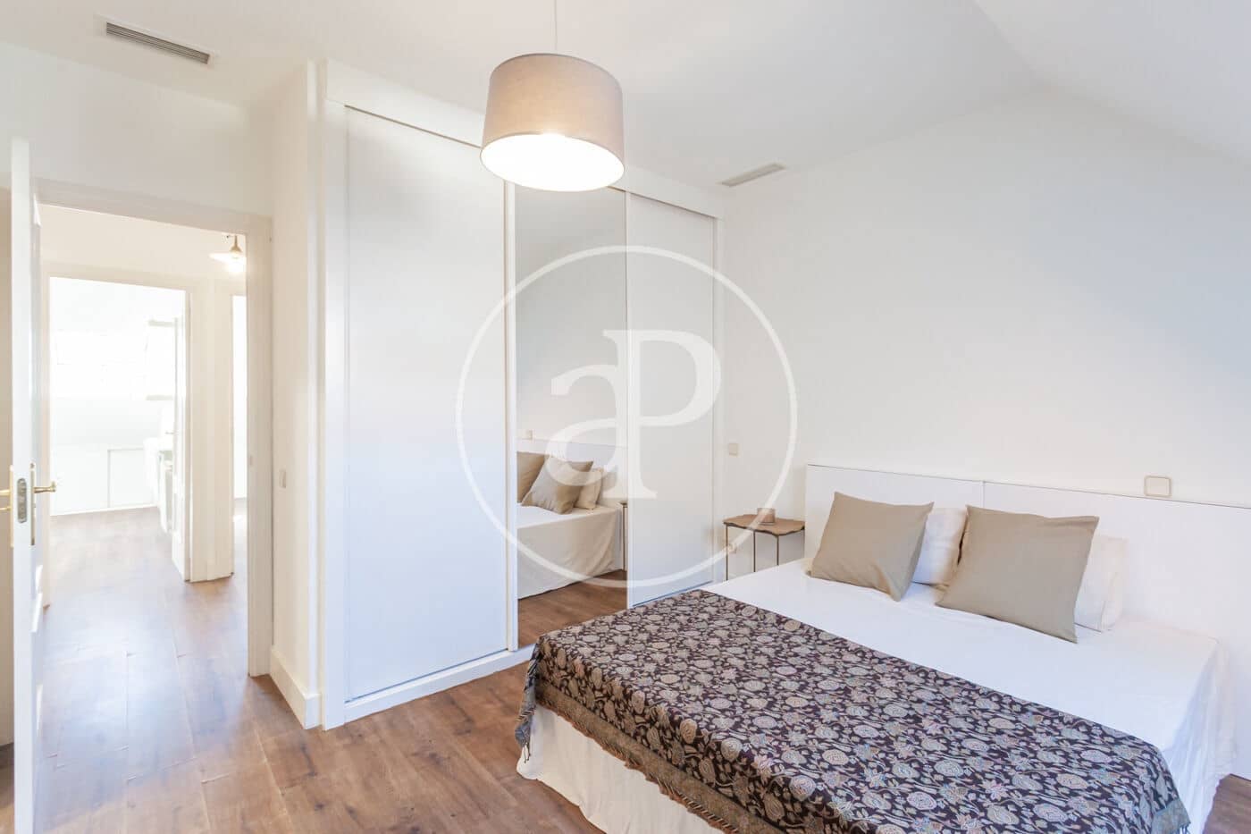 4 Zimmer Apartment zu verkaufen in Madrid Stadt mit Pool - 890.000 € (Ref: 10044863)