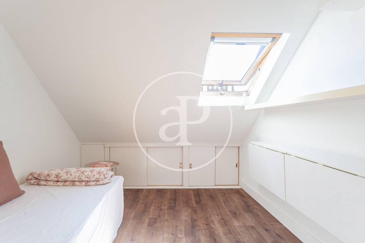 4 Zimmer Apartment zu verkaufen in Madrid Stadt mit Pool - 890.000 € (Ref: 10044863)