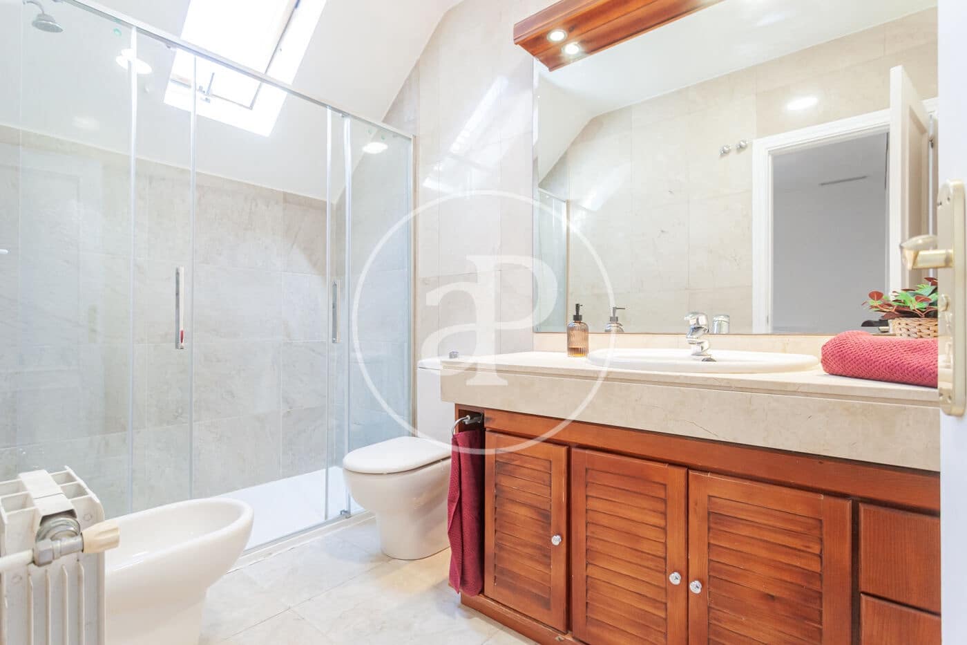 4 Zimmer Apartment zu verkaufen in Madrid Stadt mit Pool - 890.000 € (Ref: 10044863)