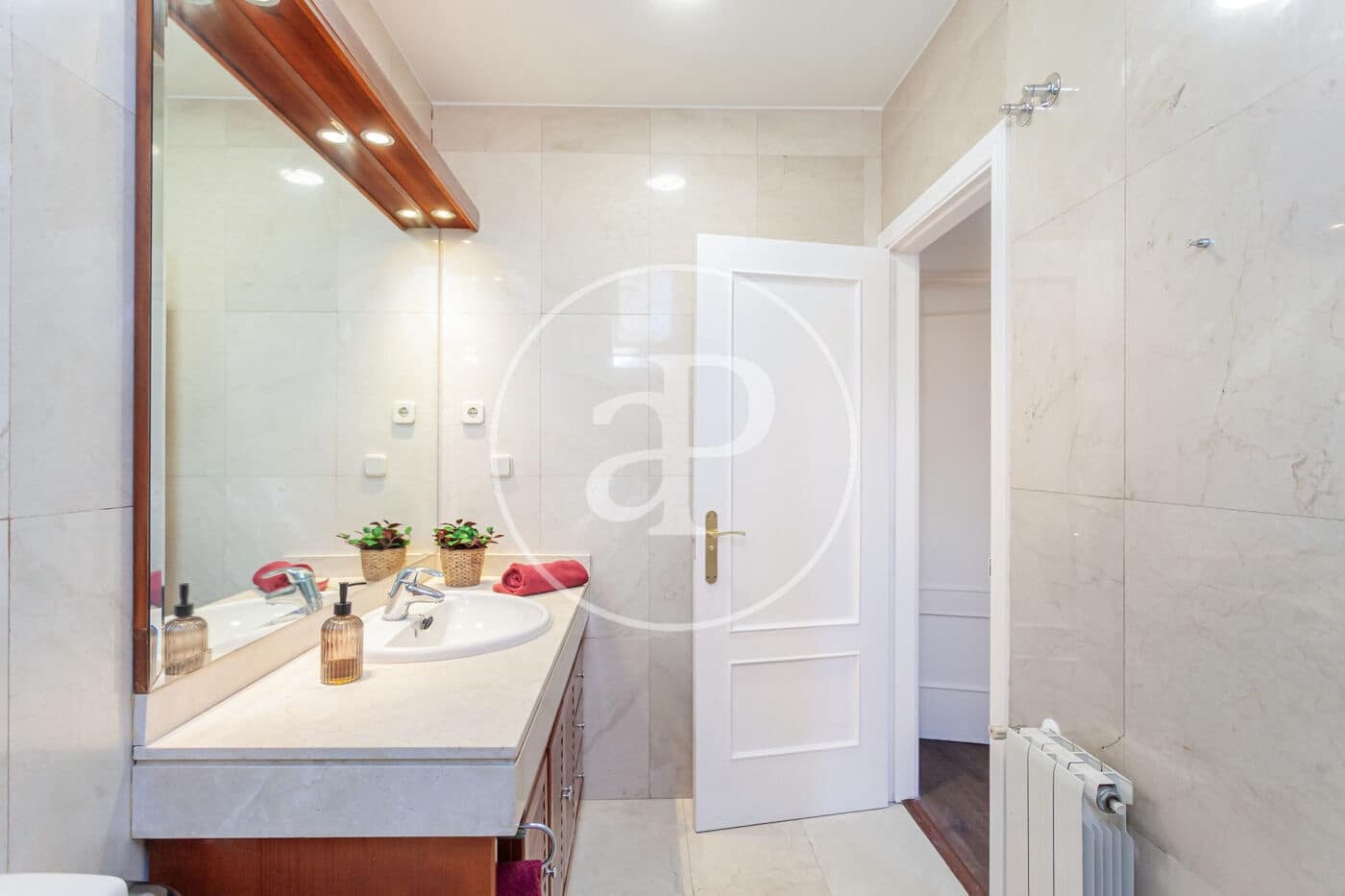 4 Zimmer Apartment zu verkaufen in Madrid Stadt mit Pool - 890.000 € (Ref: 10044863)