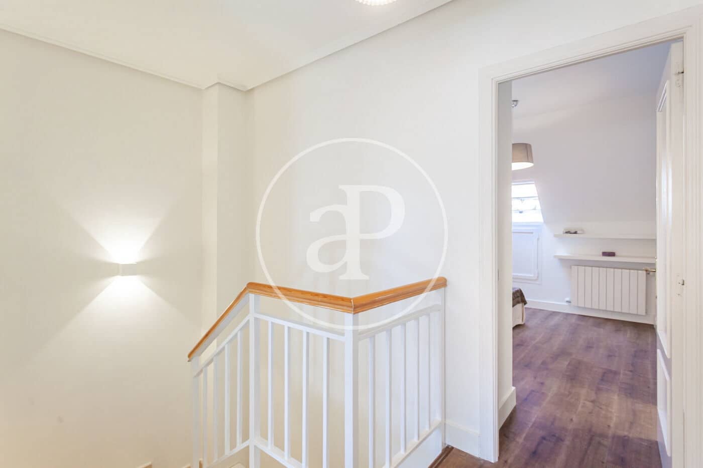 4 Zimmer Apartment zu verkaufen in Madrid Stadt mit Pool - 890.000 € (Ref: 10044863)