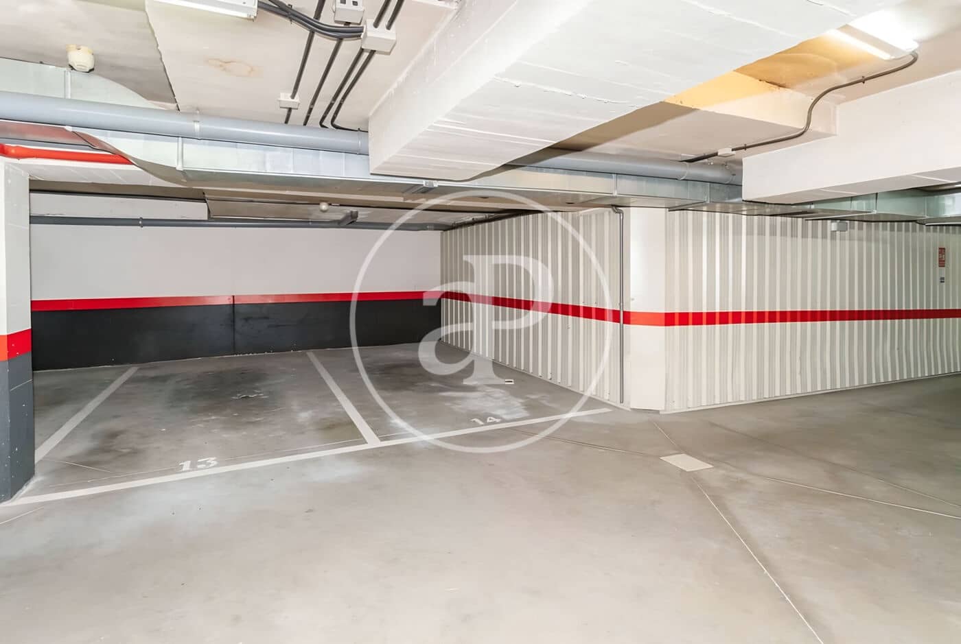 4 Zimmer Apartment zu verkaufen in Madrid Stadt mit Pool - 890.000 € (Ref: 10044863)