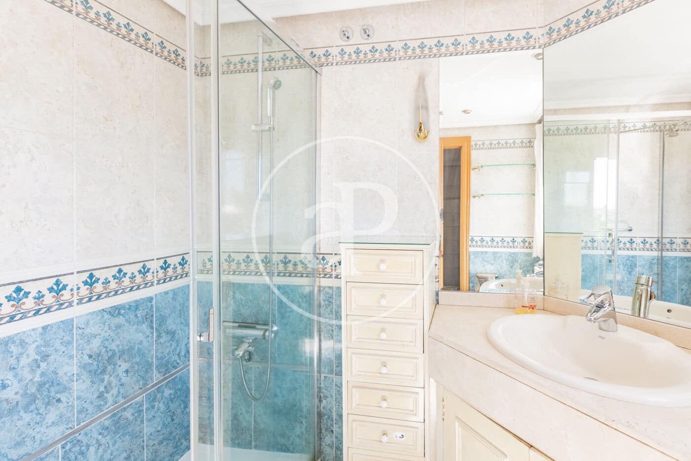 4 sypialnia Apartament do wynajęcia w Miasto Madryt z basenem garażem - 2 500 € (Ref: 10044869)