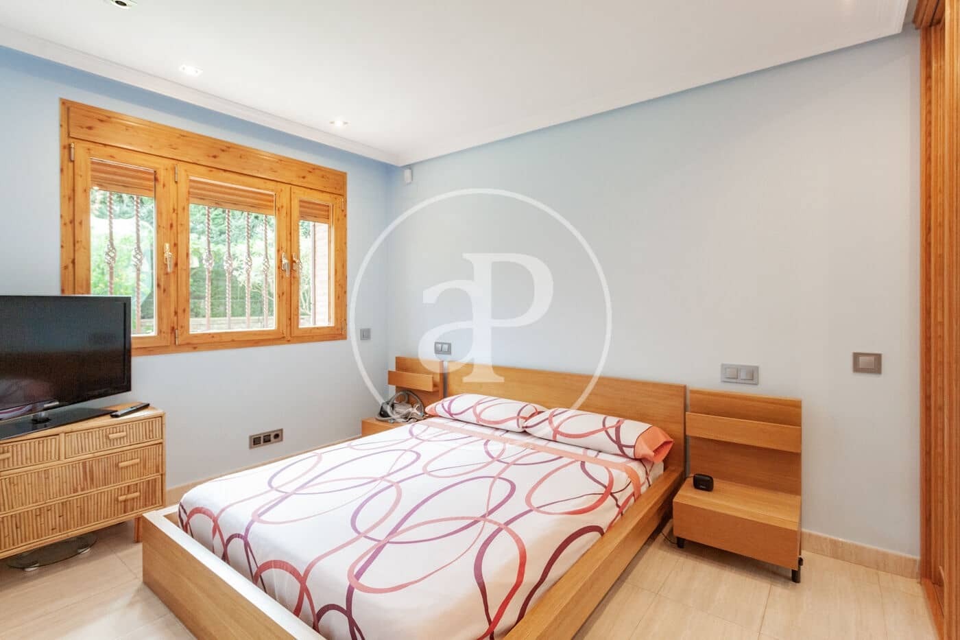 7 bedroom Villa for sale in Villaviciosa de Odon with pool - € 4,000,000 (Ref: 10047366)