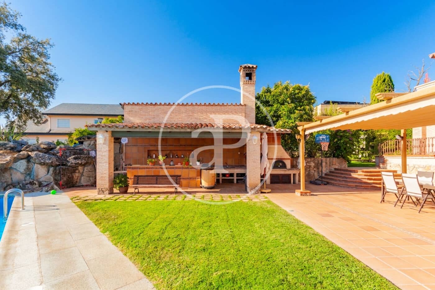 7 bedroom Villa for sale in Villaviciosa de Odon with pool - € 4,000,000 (Ref: 10047366)