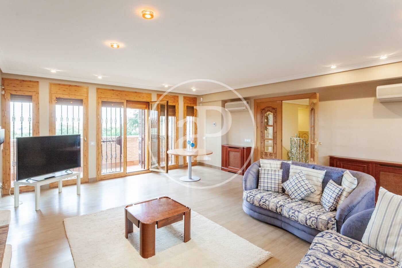 7 bedroom Villa for sale in Villaviciosa de Odon with pool - € 4,000,000 (Ref: 10047366)