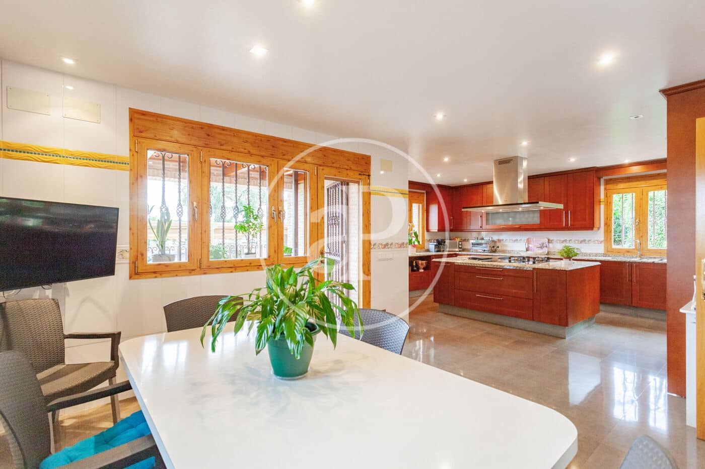 7 bedroom Villa for sale in Villaviciosa de Odon with pool - € 4,000,000 (Ref: 10047366)