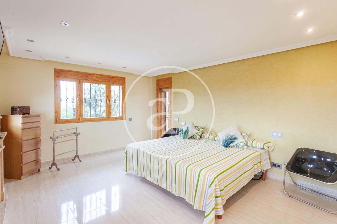 7 bedroom Villa for sale in Villaviciosa de Odon with pool - € 4,000,000 (Ref: 10047366)