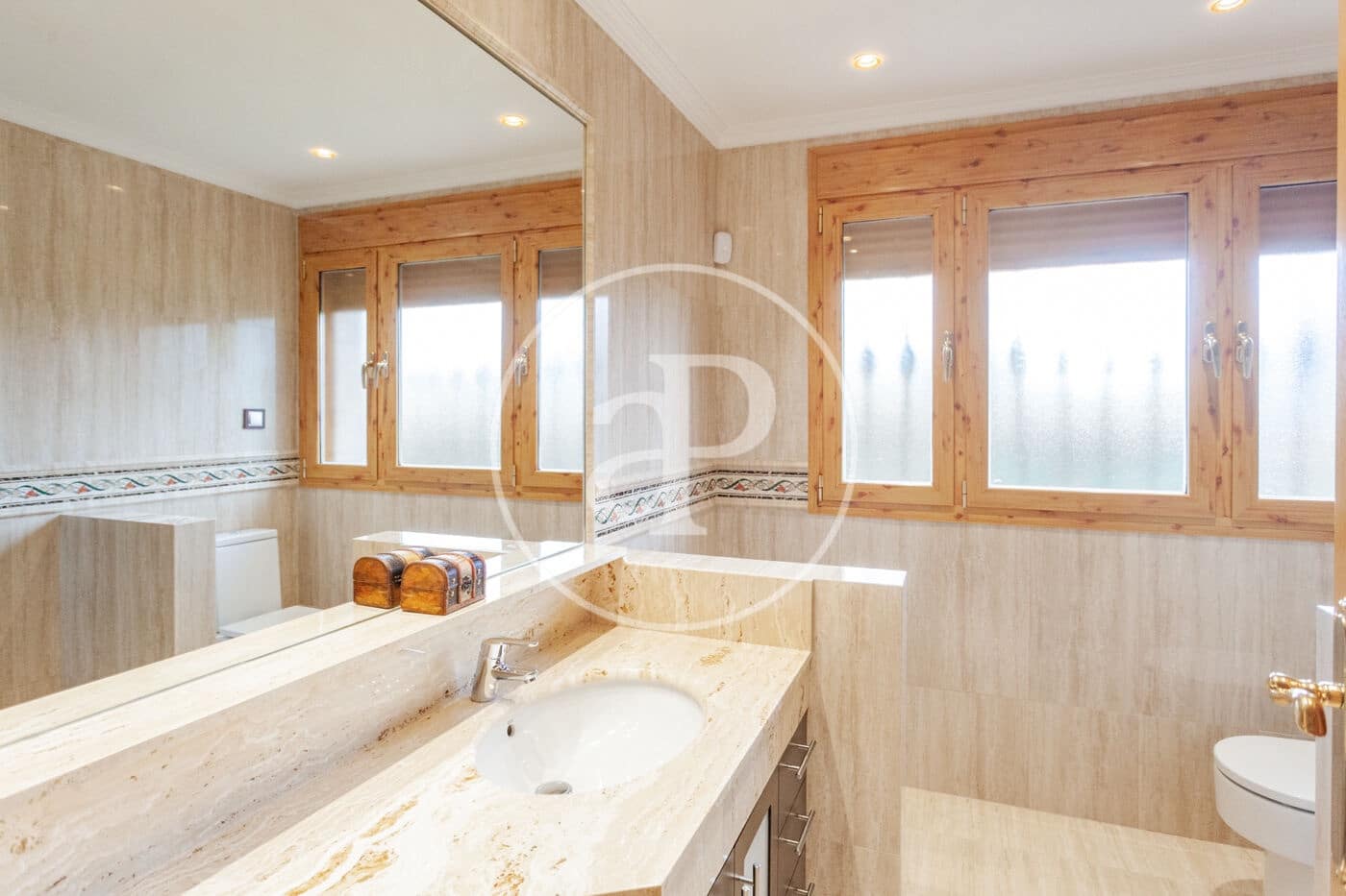 7 bedroom Villa for sale in Villaviciosa de Odon with pool - € 4,000,000 (Ref: 10047366)