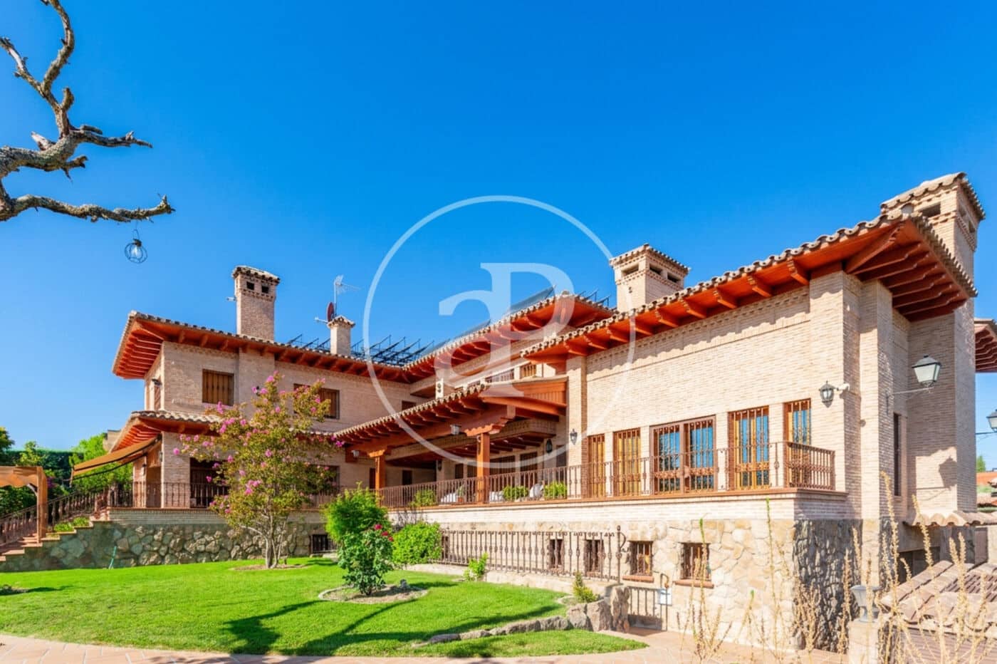 7 bedroom Villa for sale in Villaviciosa de Odon with pool - € 4,000,000 (Ref: 10047366)
