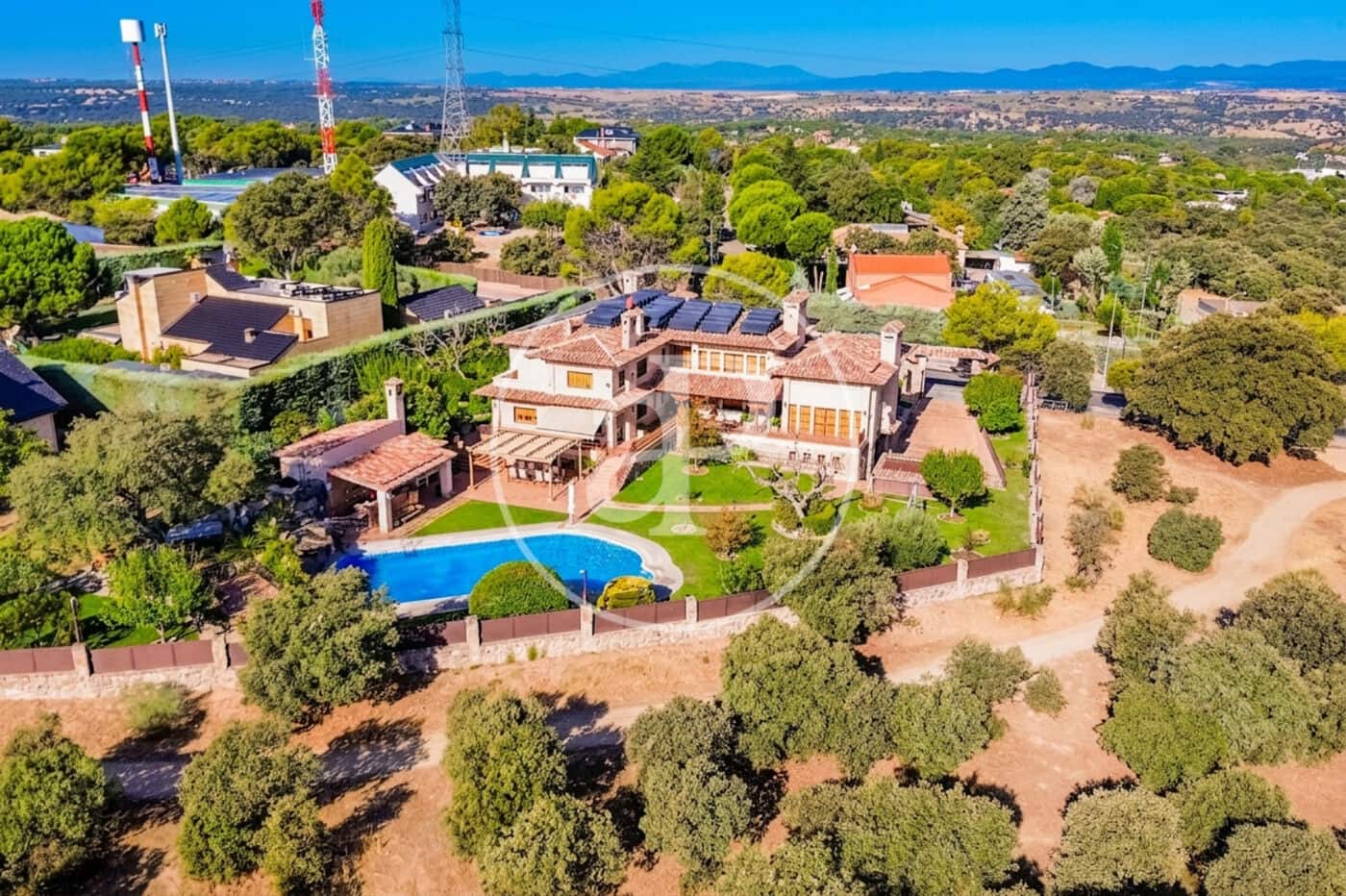 7 bedroom Villa for sale in Villaviciosa de Odon with pool - € 4,000,000 (Ref: 10047366)