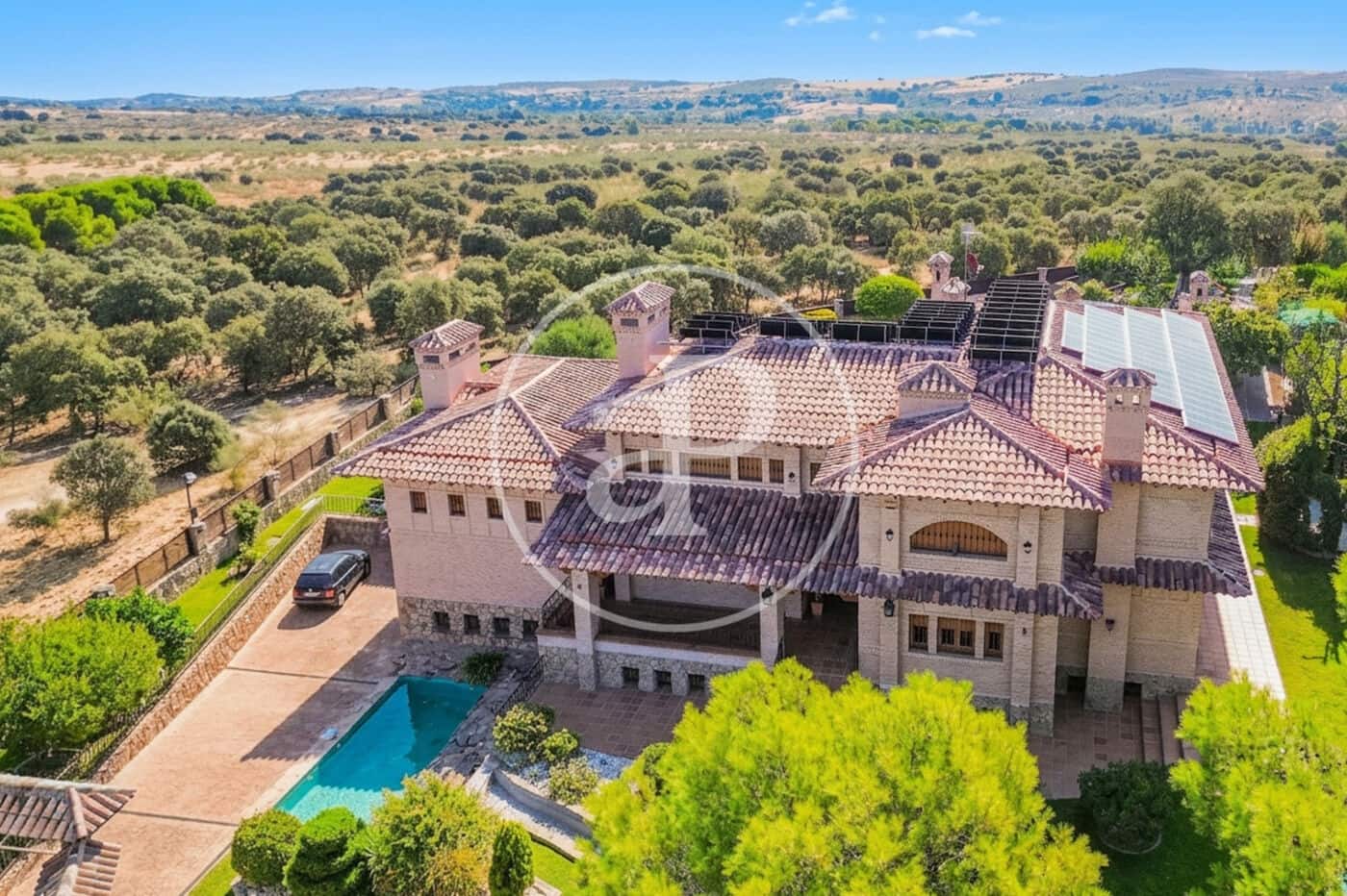 7 bedroom Villa for sale in Villaviciosa de Odon with pool - € 4,000,000 (Ref: 10047366)