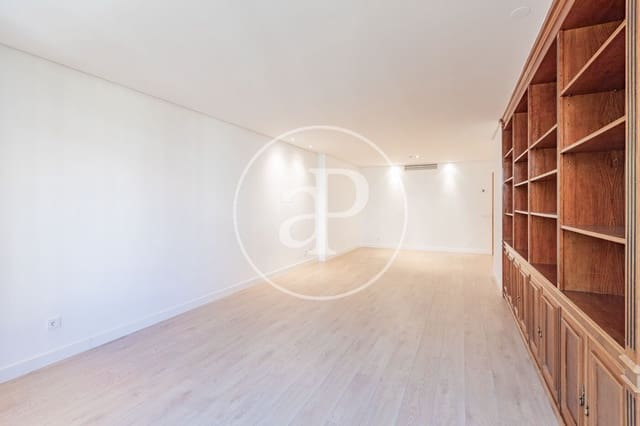 2 slaapkamer Appartement te huur in Recoletos, Madrid stad - € 2.900 (Ref: 10047367)