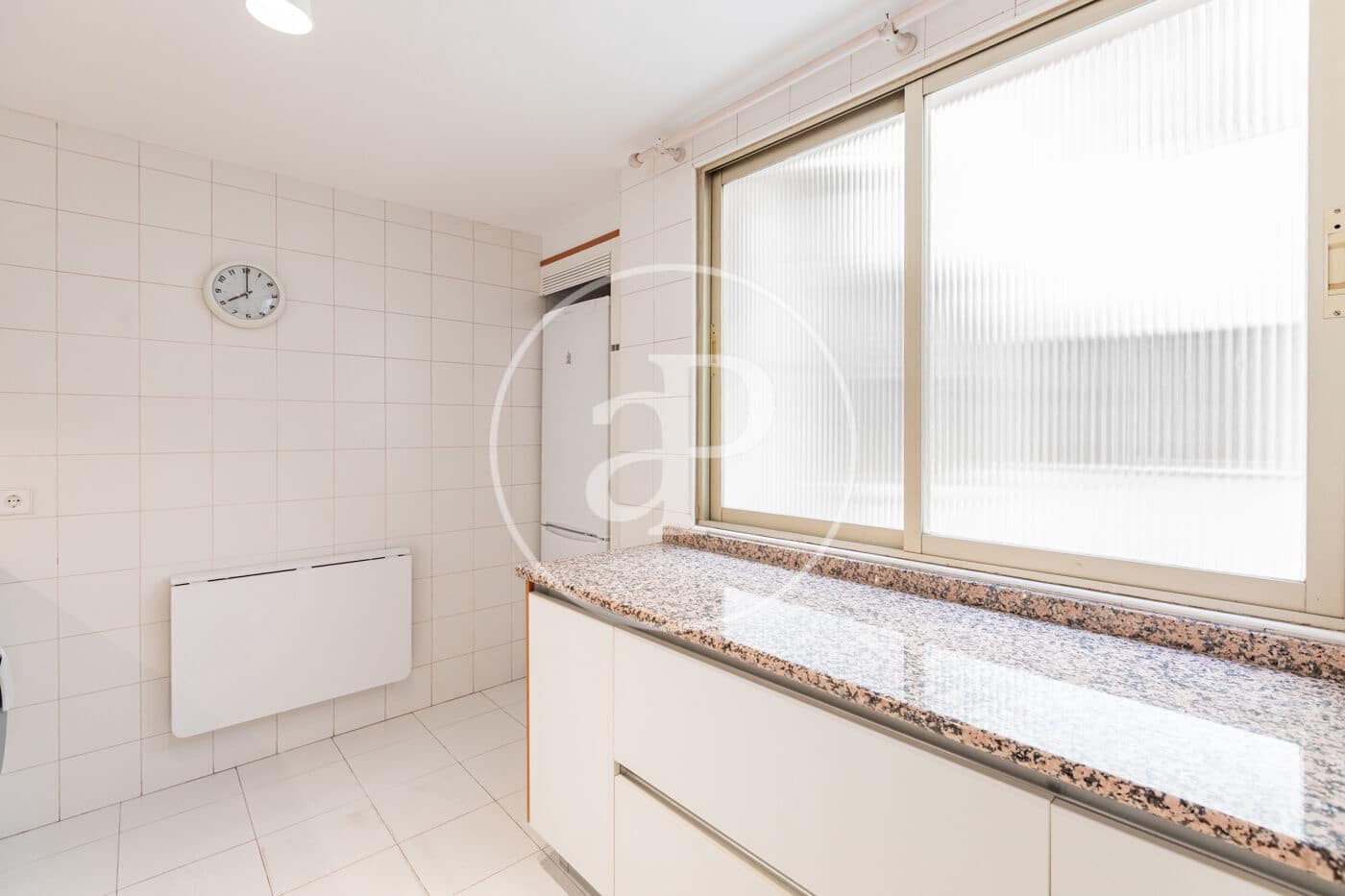 2 soveværelse Lejlighed til leje i Madrid by - € 2.900 (Ref: 10047367)