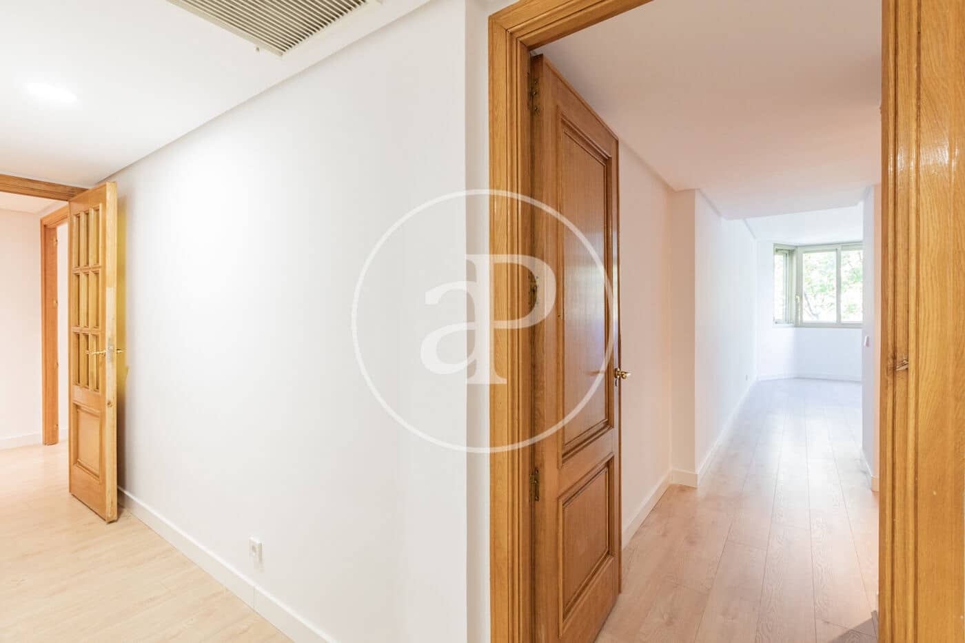 2 soveværelse Lejlighed til leje i Madrid by - € 2.900 (Ref: 10047367)