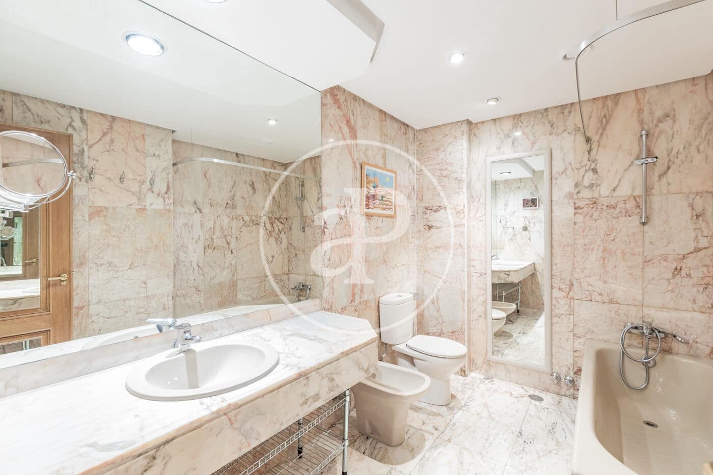 2 soveværelse Lejlighed til leje i Madrid by - € 2.900 (Ref: 10047367)