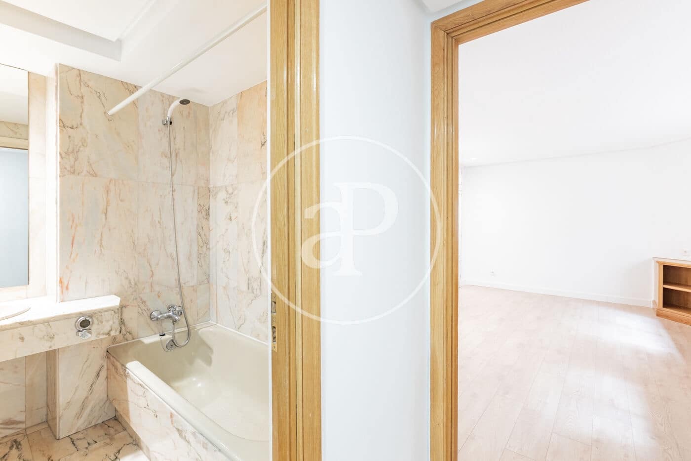2 soveværelse Lejlighed til leje i Madrid by - € 2.900 (Ref: 10047367)