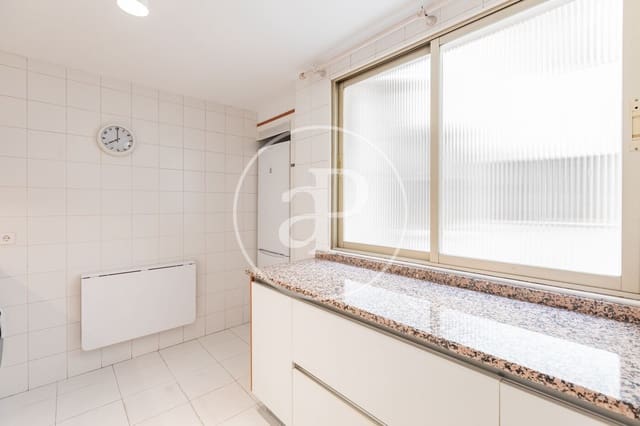 2 slaapkamer Appartement te huur in Recoletos, Madrid stad - € 2.900 (Ref: 10047367)