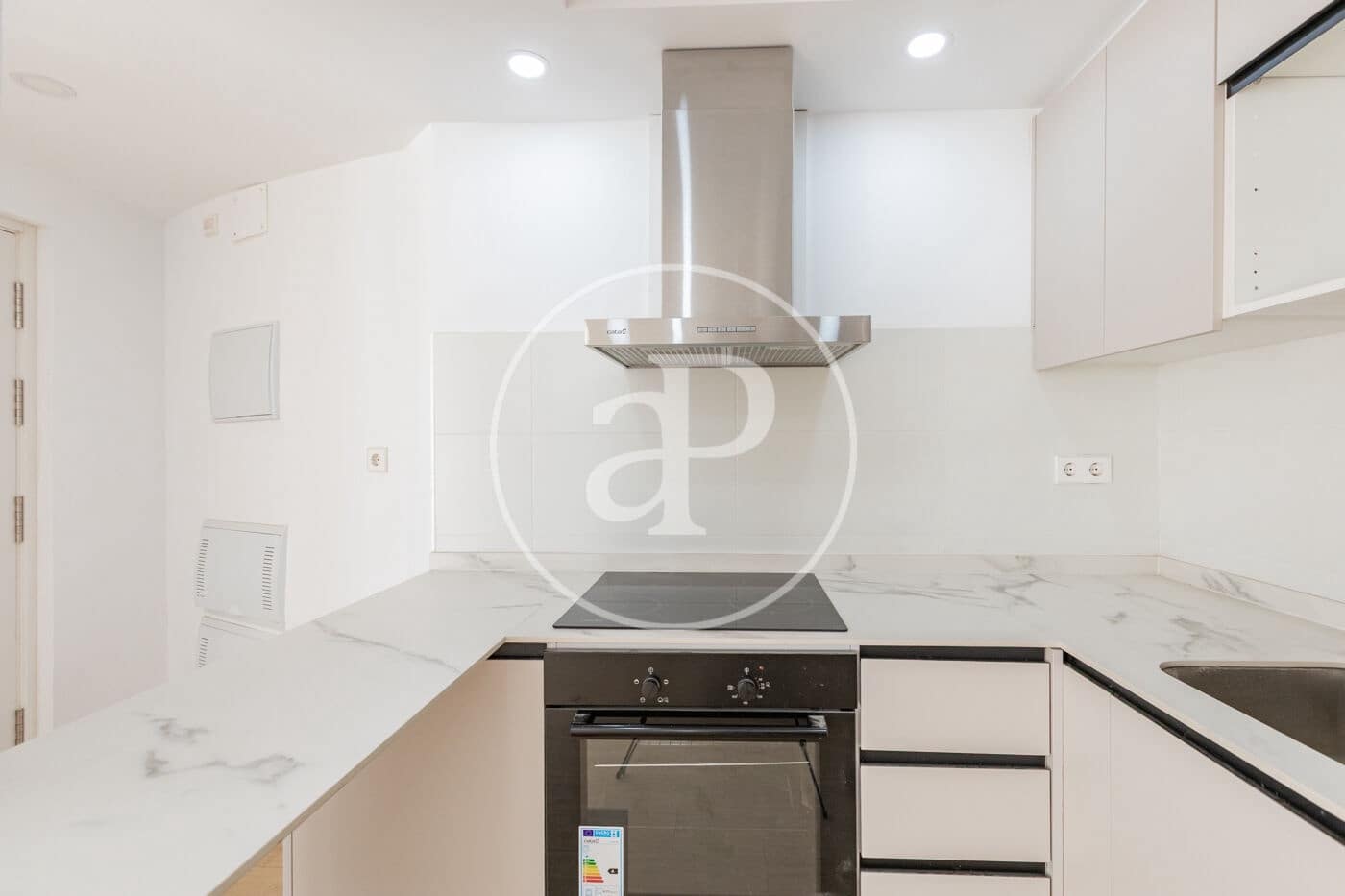 Leilighet til salgs i Madrid by - € 435 000 (Ref: 10047369)