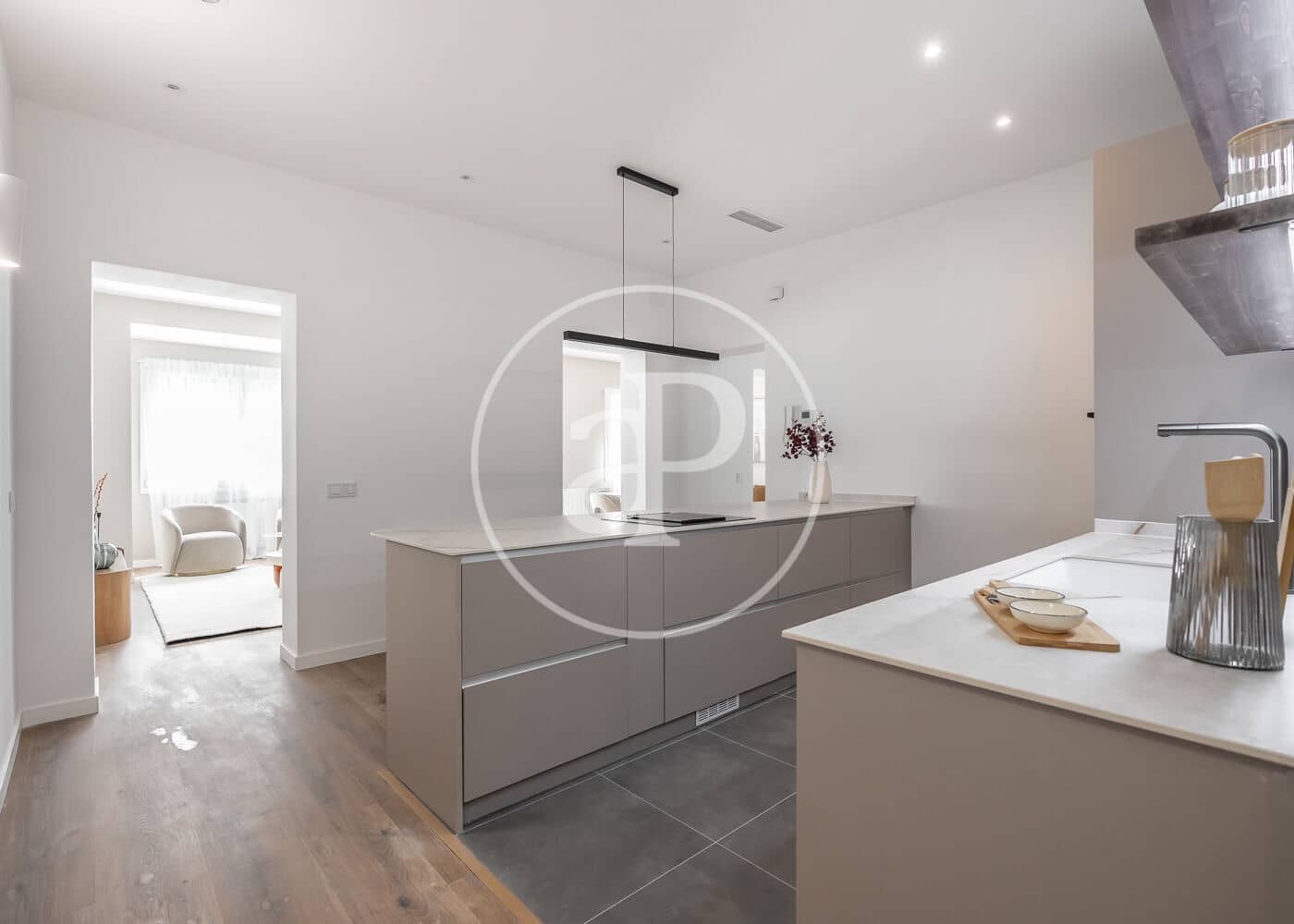 3 soveværelse Lejlighed til salg i Madrid by - € 1.395.000 (Ref: 10047372)