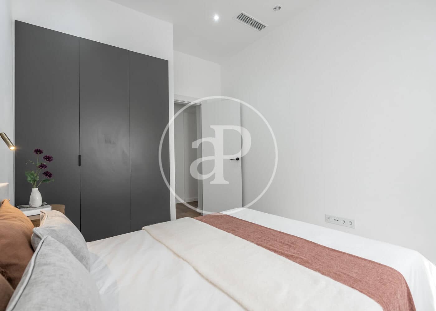3 soveværelse Lejlighed til salg i Madrid by - € 1.395.000 (Ref: 10047372)