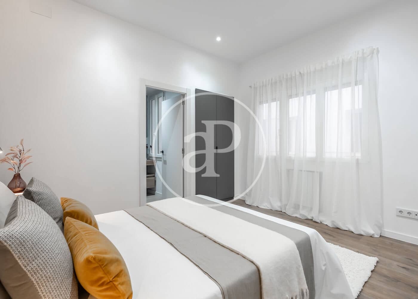 3 soveværelse Lejlighed til salg i Madrid by - € 1.395.000 (Ref: 10047372)
