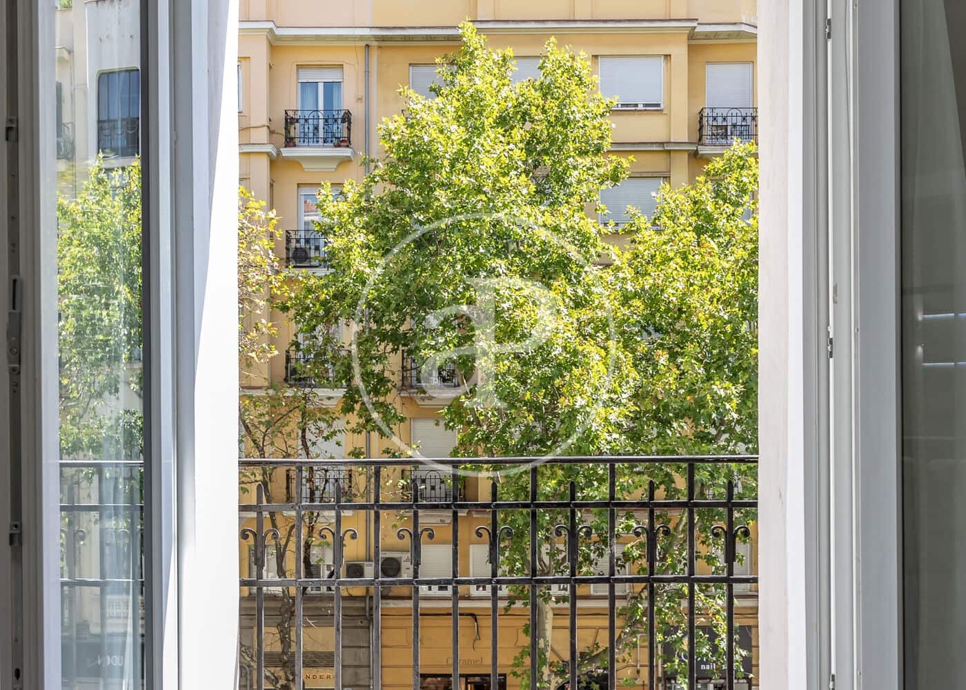 3 soveværelse Lejlighed til salg i Madrid by - € 1.395.000 (Ref: 10047372)