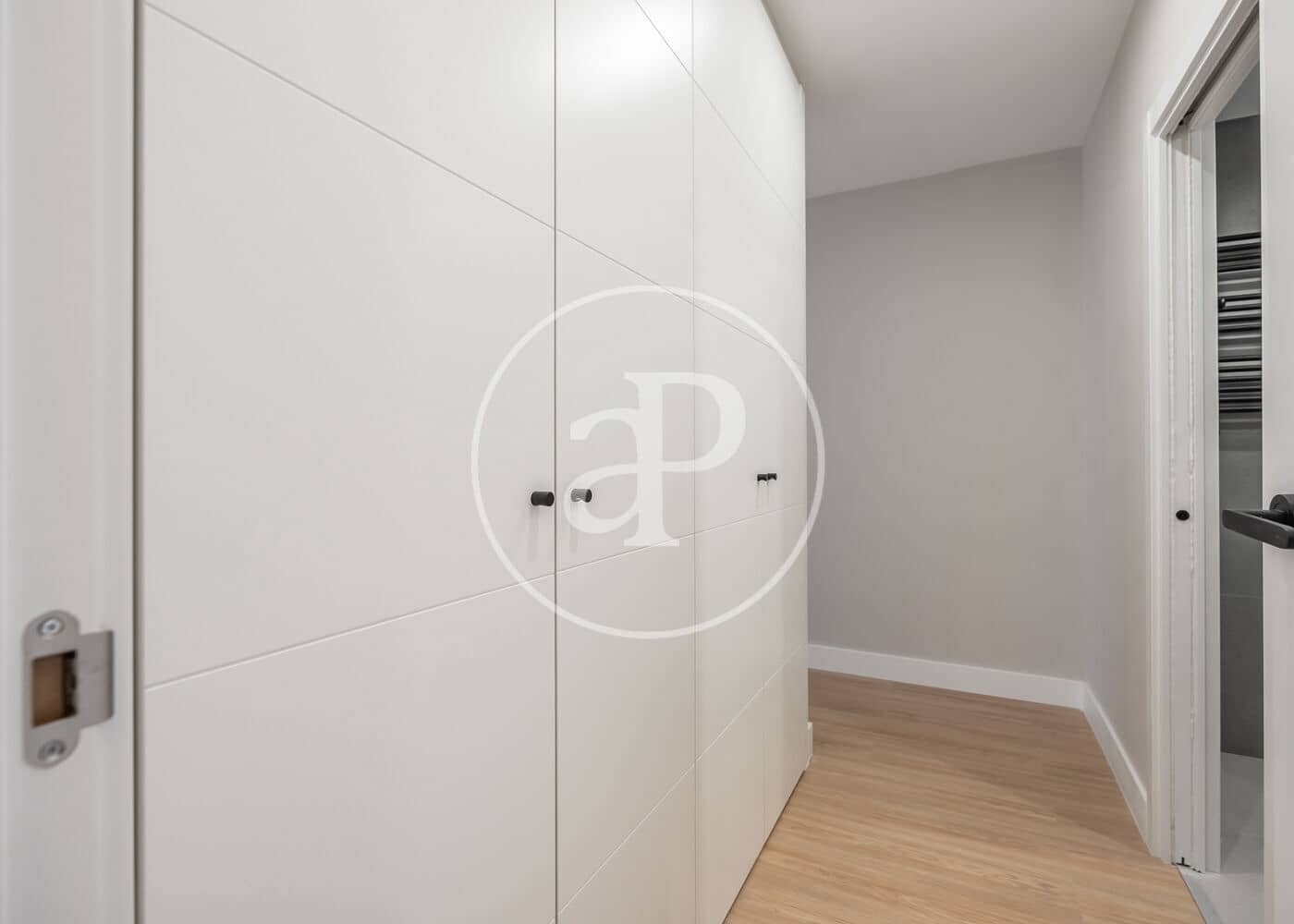4 soveværelse Lejlighed til salg i Madrid by - € 1.250.000 (Ref: 10049333)