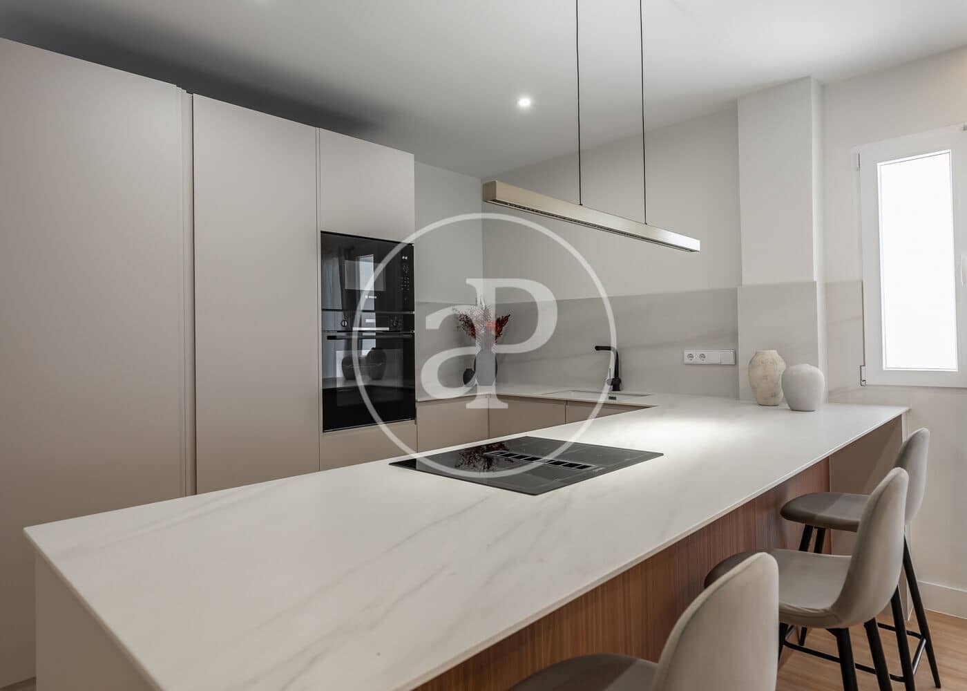 4 soveværelse Lejlighed til salg i Madrid by - € 1.250.000 (Ref: 10049333)