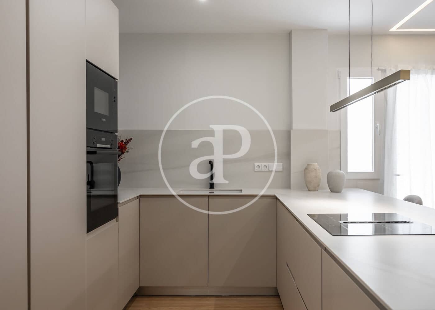 4 soveværelse Lejlighed til salg i Madrid by - € 1.250.000 (Ref: 10049333)