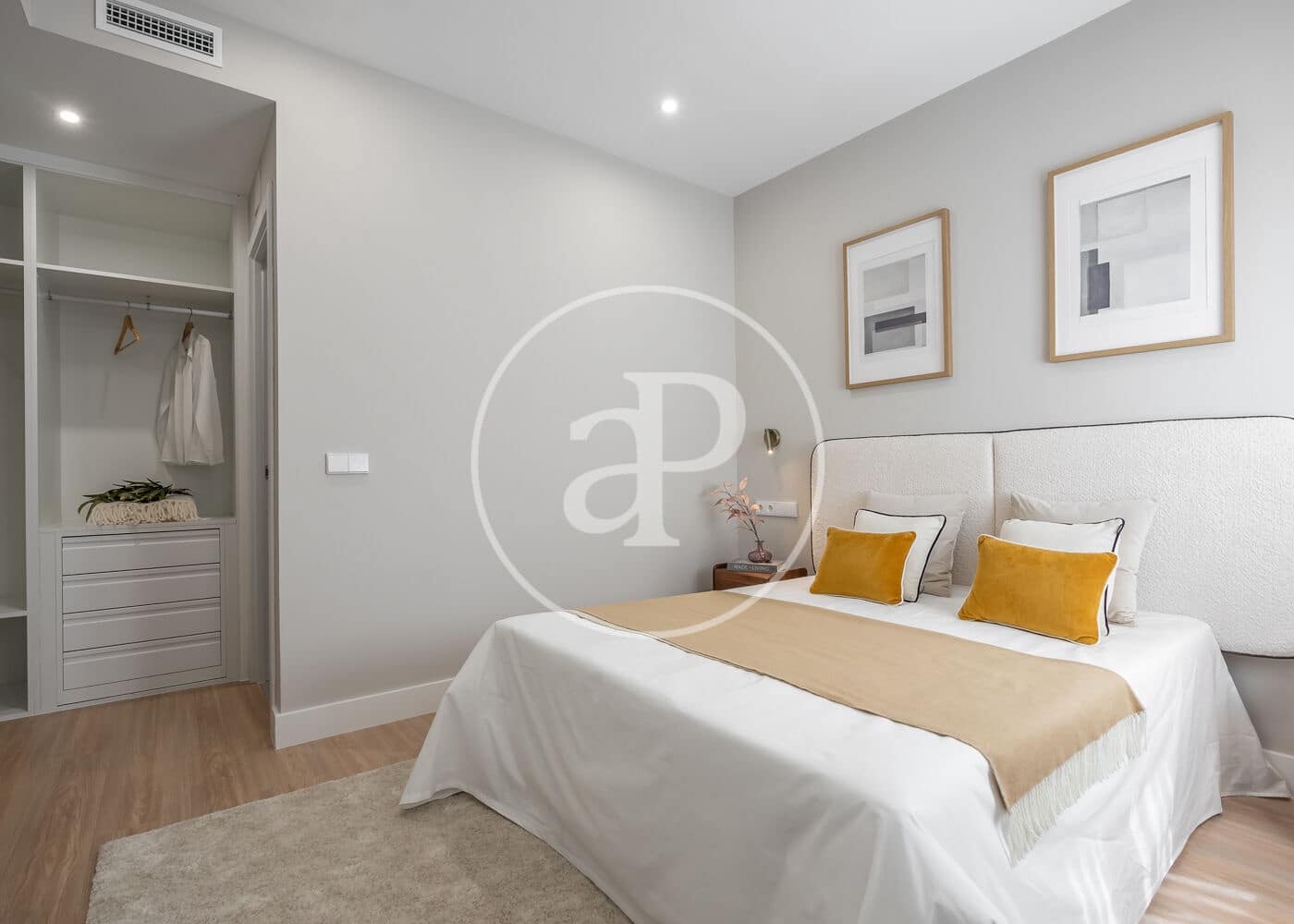 4 soveværelse Lejlighed til salg i Madrid by - € 1.250.000 (Ref: 10049333)