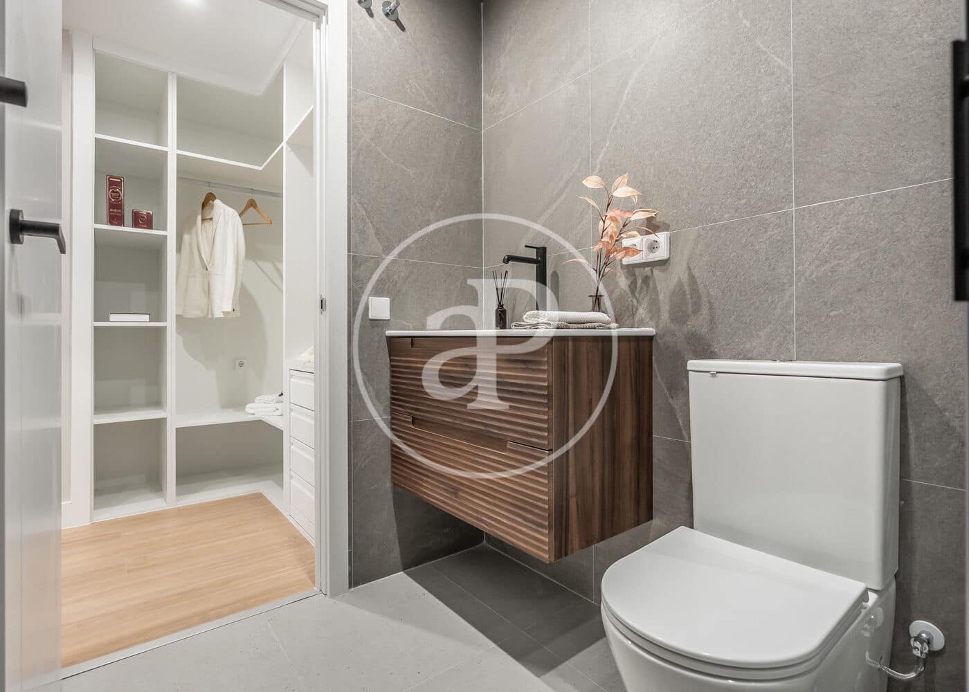4 soveværelse Lejlighed til salg i Madrid by - € 1.250.000 (Ref: 10049333)
