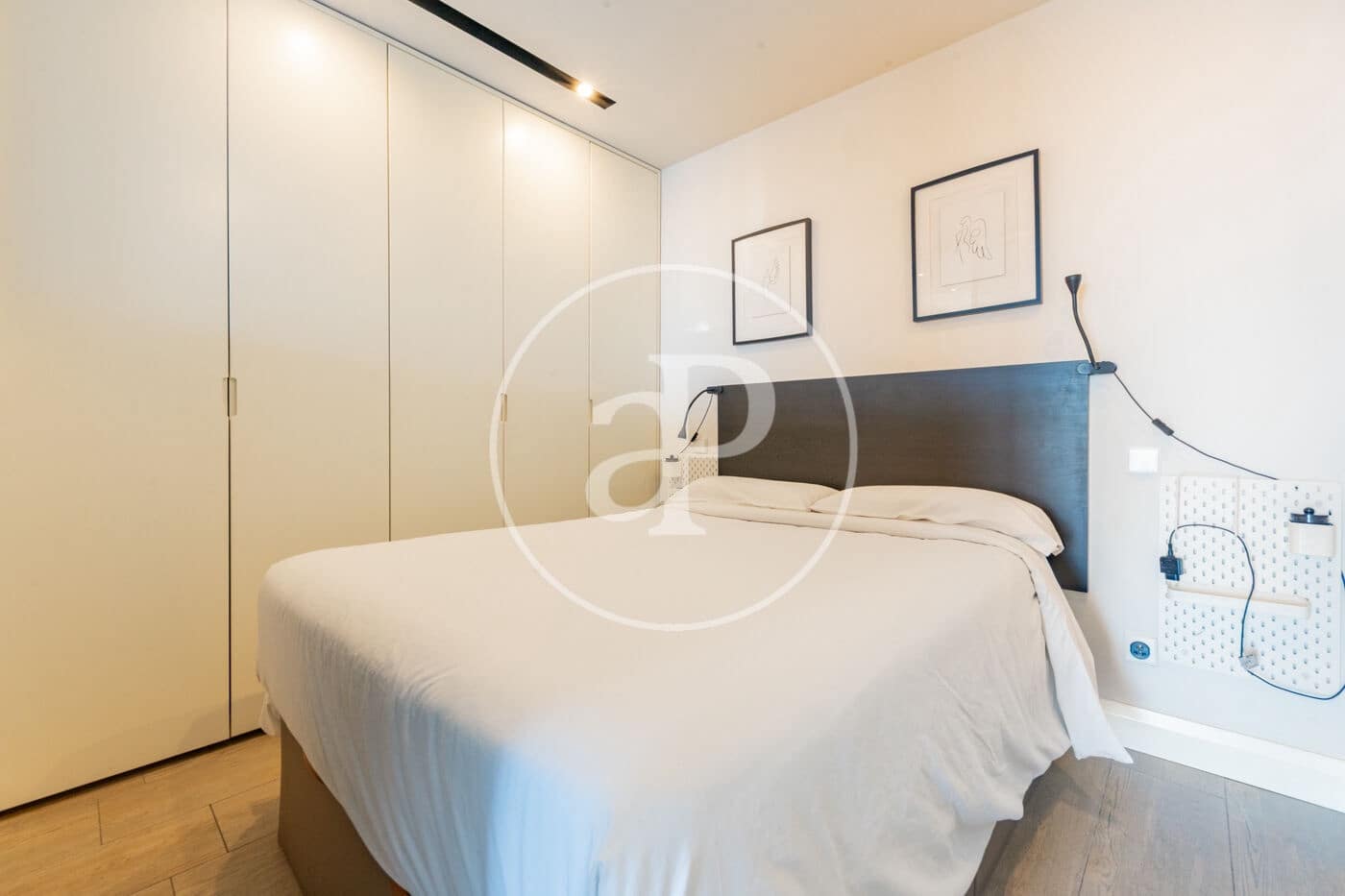 1 quarto Apartamento para arrendar em Madrid cidade - 2 350 € (Ref: 10055333)