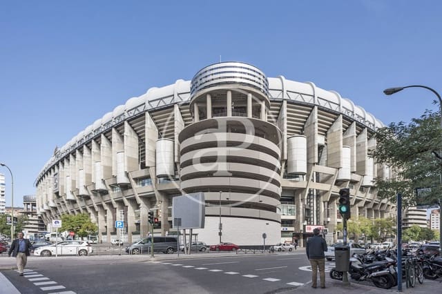 3 soveværelse Lejlighed til salg i Rios Rosas, Madrid by - € 1.900.000 (Ref: 10055334)