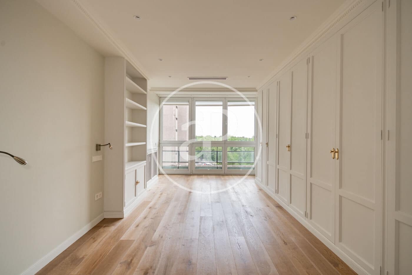 4 slaapkamer Appartement te huur in Madrid stad met garage - € 9.500 (Ref: 10059182)