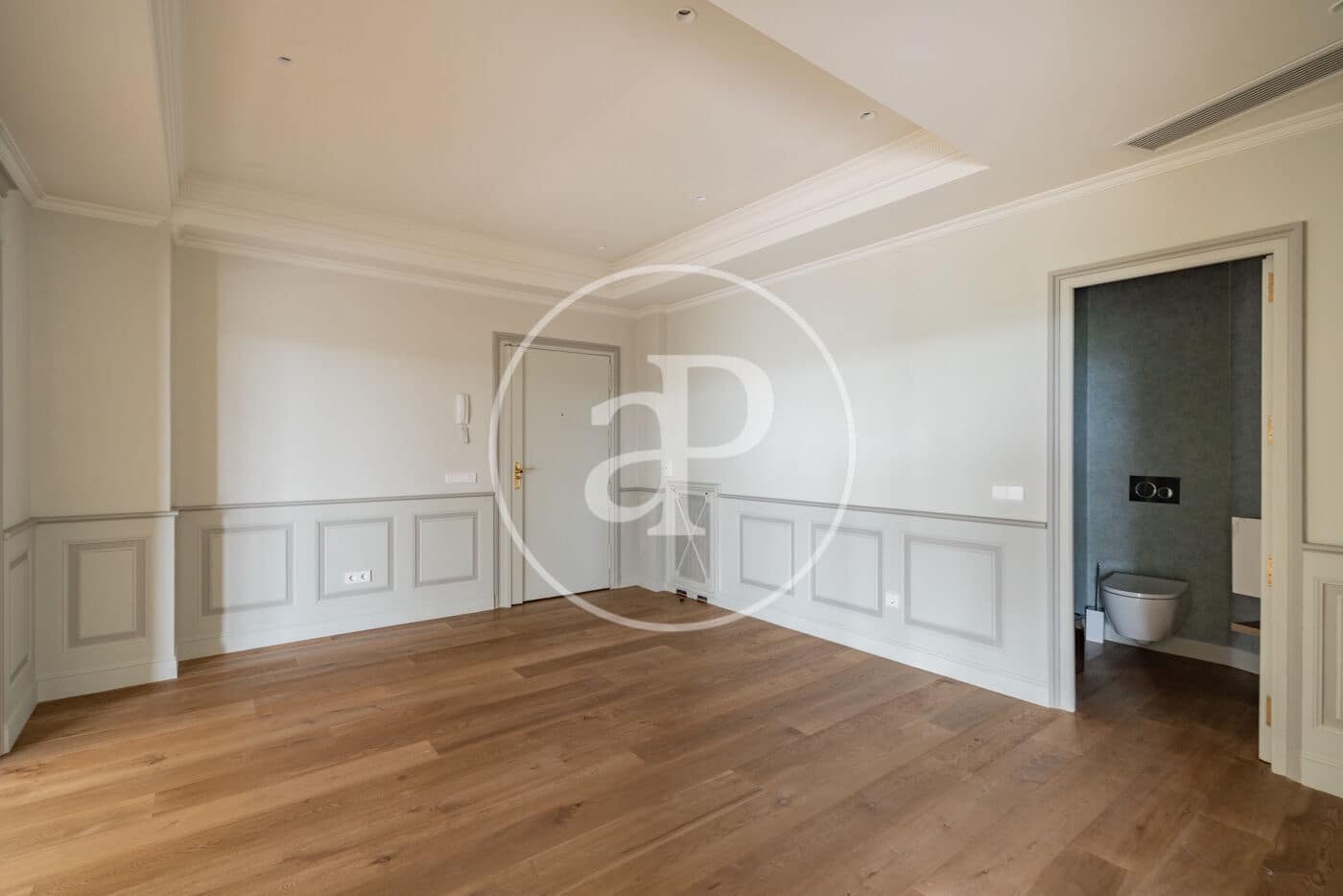 4 slaapkamer Appartement te huur in Madrid stad met garage - € 9.500 (Ref: 10059182)