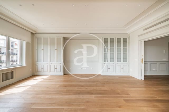 4 slaapkamer Appartement te huur in Goya, Madrid stad met garage - € 9.500 (Ref: 10059182)