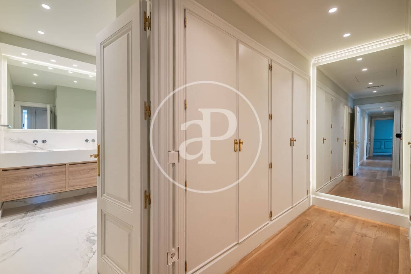 4 slaapkamer Appartement te huur in Madrid stad met garage - € 9.500 (Ref: 10059182)