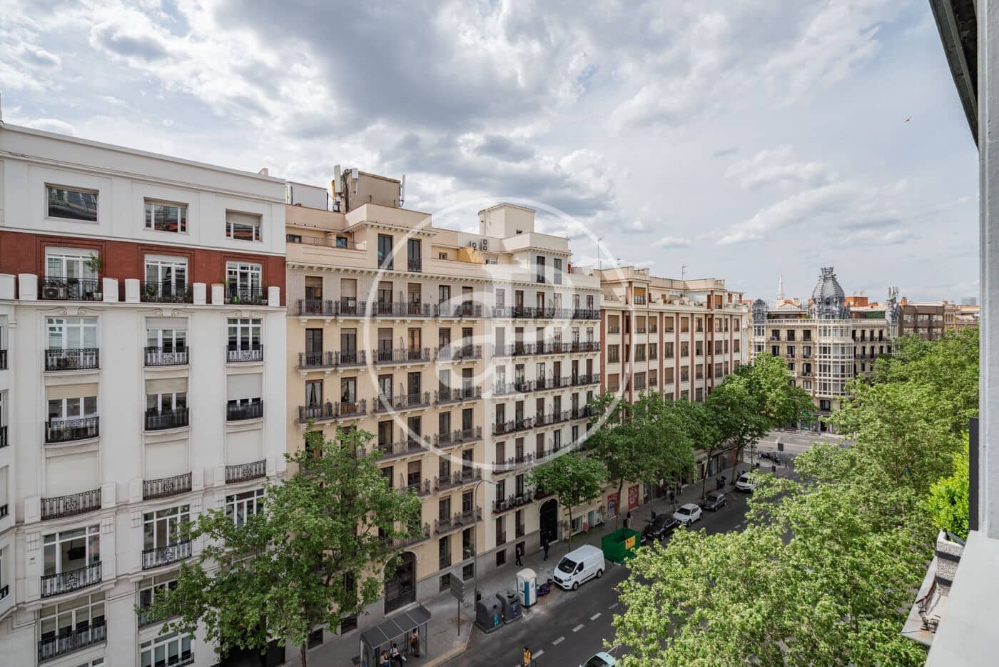 4 slaapkamer Appartement te huur in Madrid stad met garage - € 9.500 (Ref: 10059182)