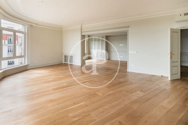 4 slaapkamer Appartement te huur in Goya, Madrid stad met garage - € 9.500 (Ref: 10059182)
