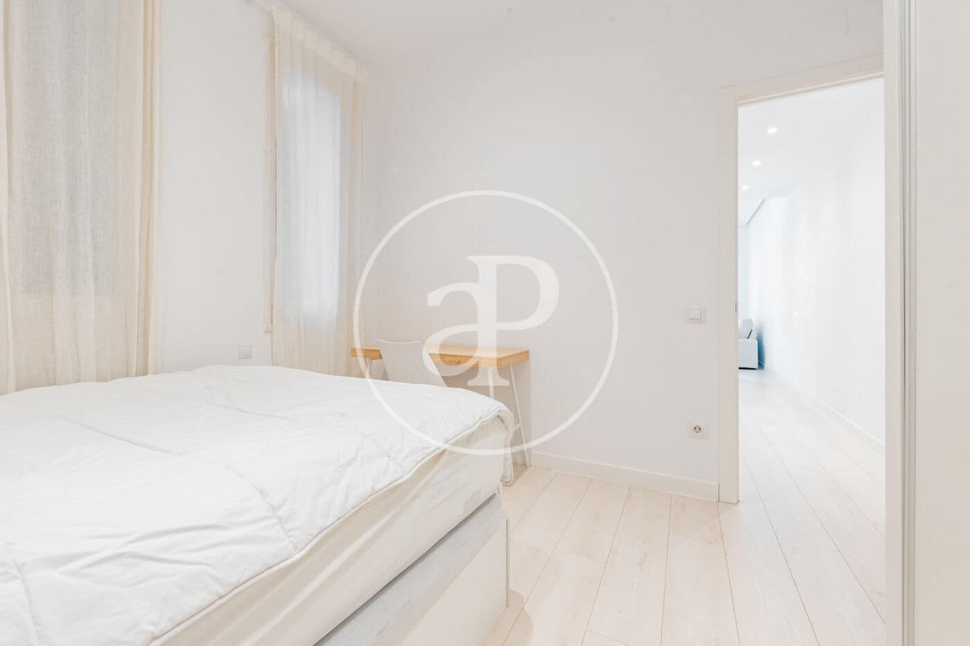 Apartamento de 2 habitaciones en Madrid ciudad en alquiler - 3.500 € (Ref: 10059186)