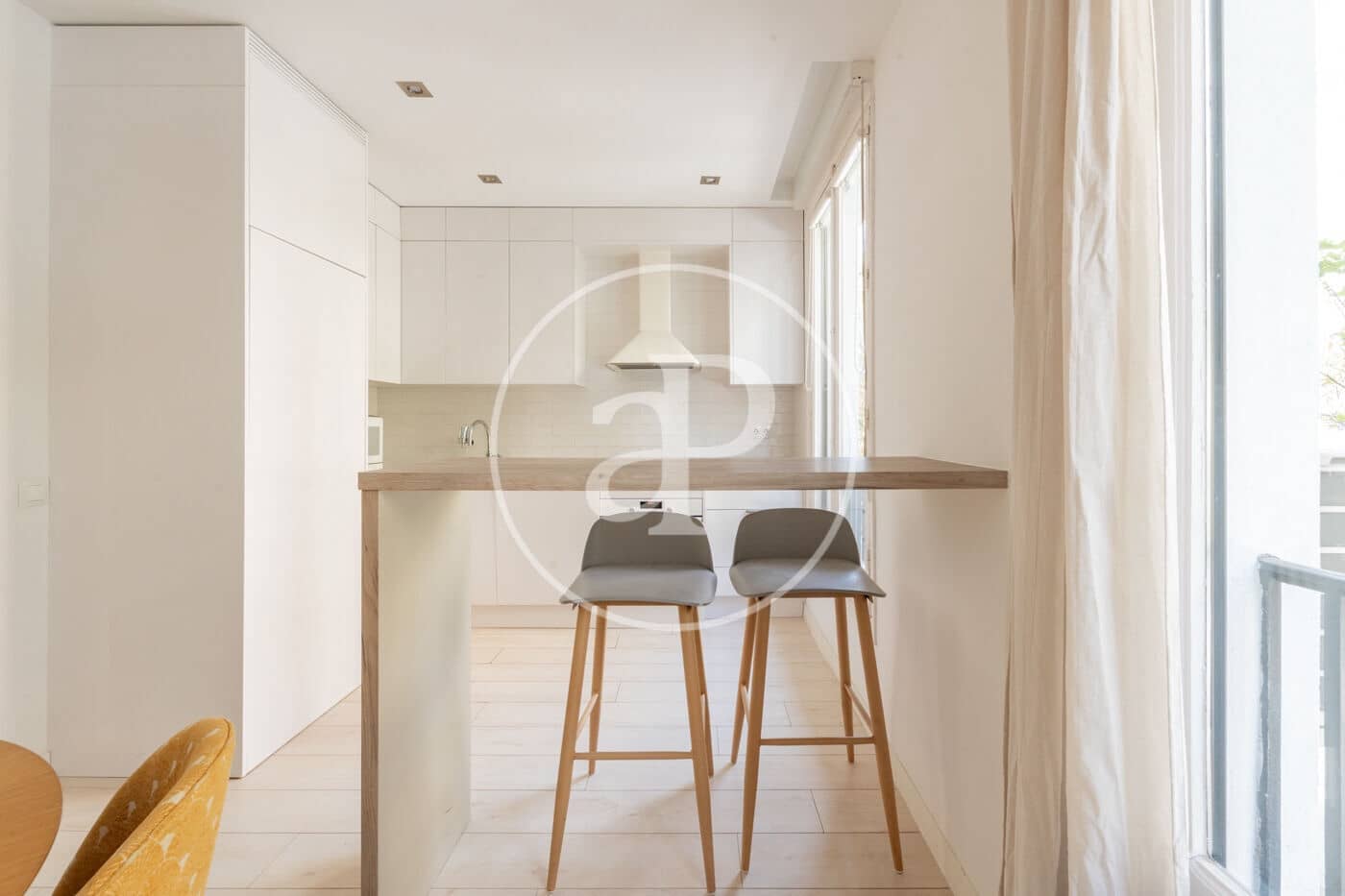 Apartamento de 2 habitaciones en Madrid ciudad en alquiler - 3.500 € (Ref: 10059186)