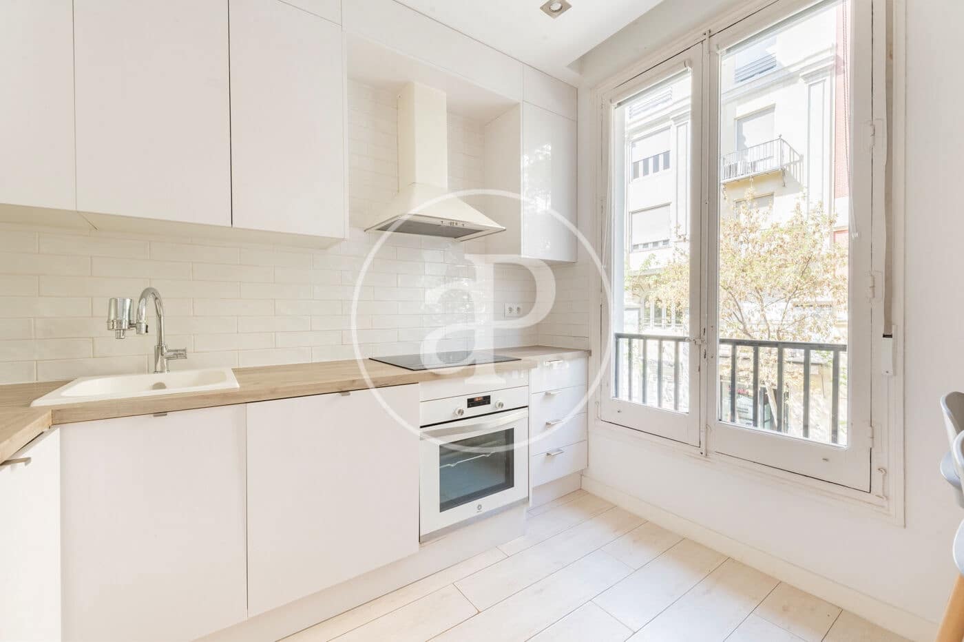 Apartamento de 2 habitaciones en Madrid ciudad en alquiler - 3.500 € (Ref: 10059186)
