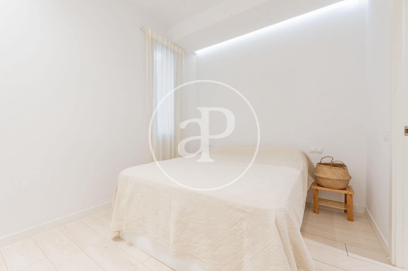 Apartamento de 2 habitaciones en Madrid ciudad en alquiler - 3.500 € (Ref: 10059186)