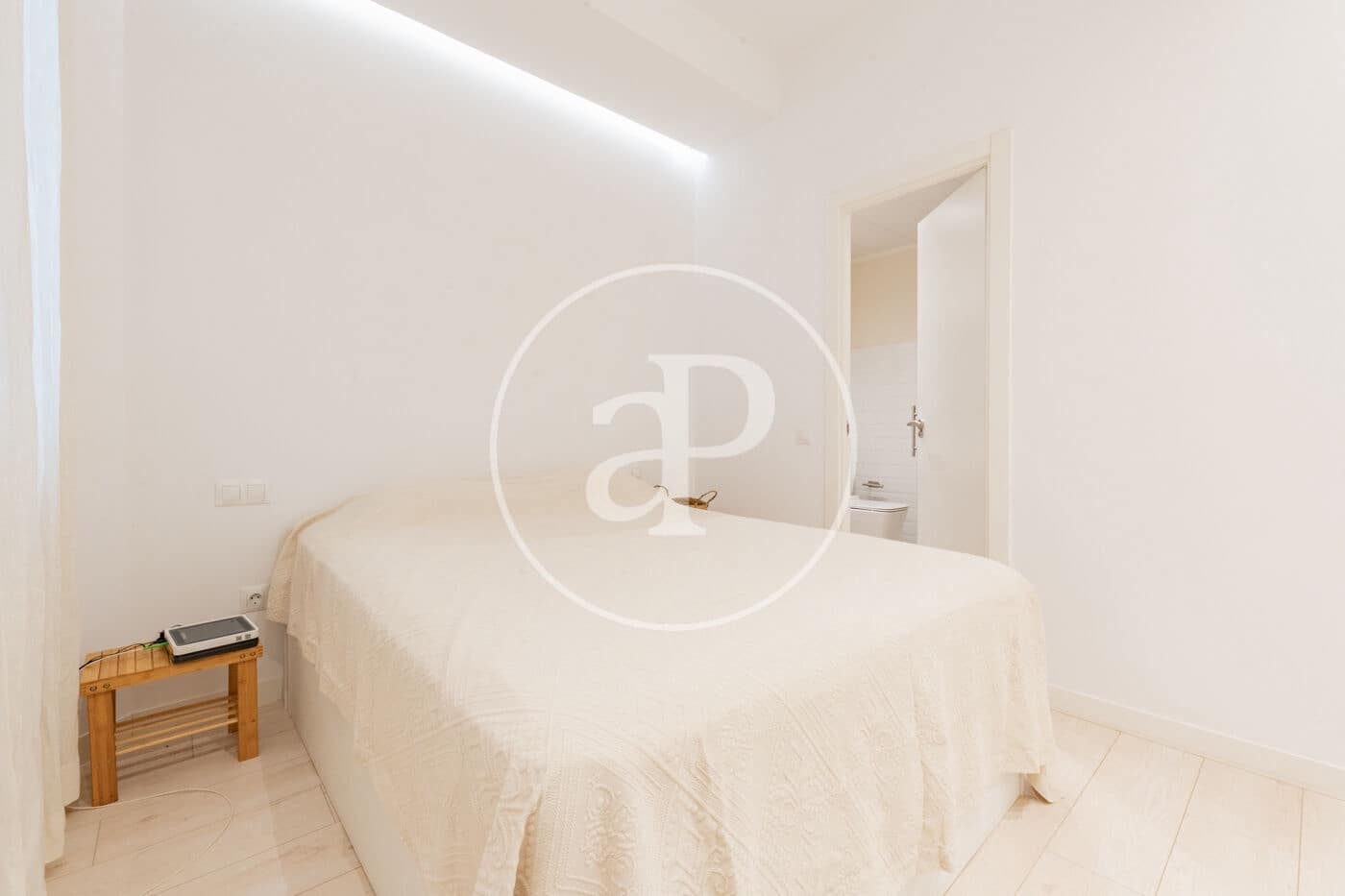 Apartamento de 2 habitaciones en Madrid ciudad en alquiler - 3.500 € (Ref: 10059186)